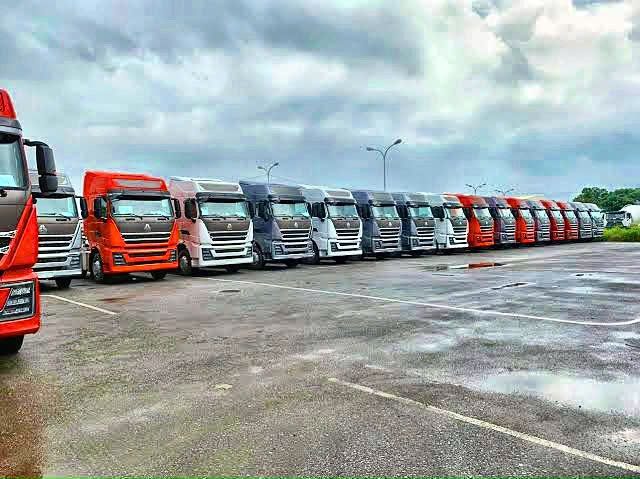 Đội xe đầu kéo